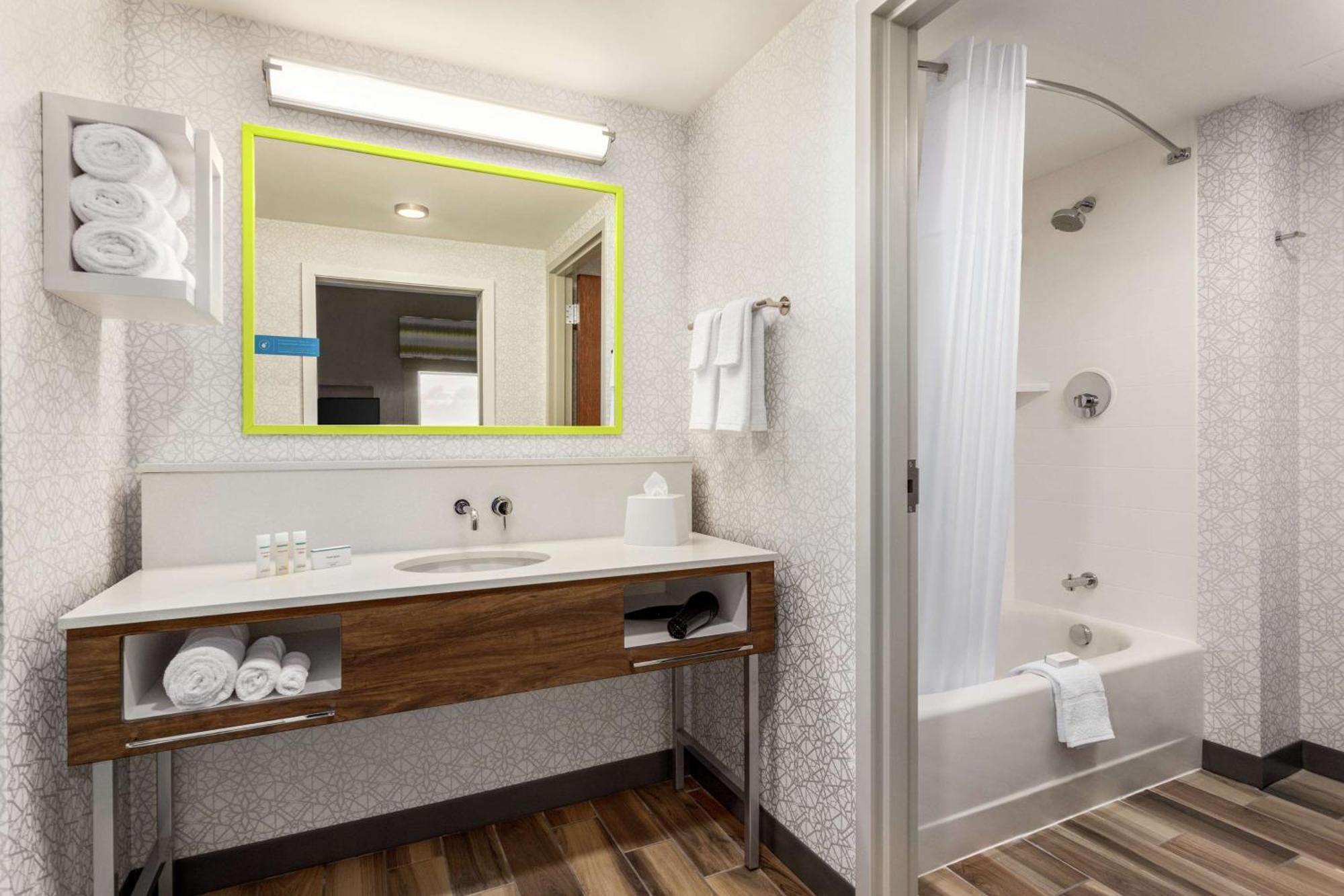 Hampton Inn & Suites Miami, Kendall, Executive Airport Country Walk Exterior photo