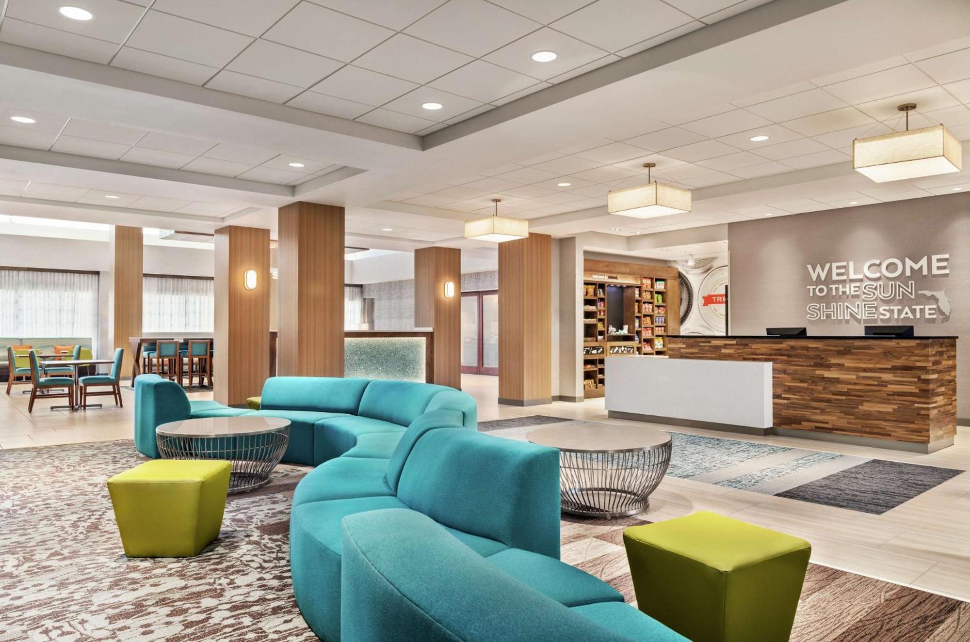 Hampton Inn & Suites Miami, Kendall, Executive Airport Country Walk Exterior photo