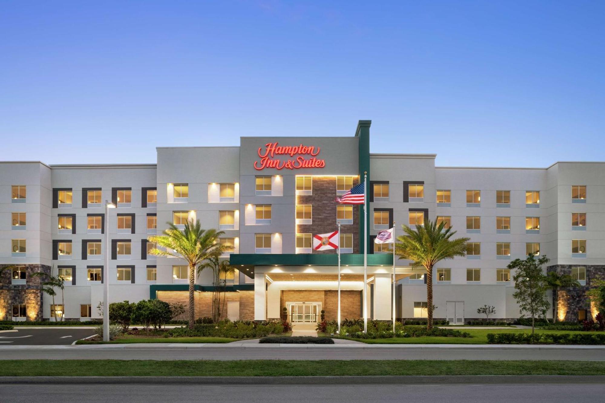 Hampton Inn & Suites Miami, Kendall, Executive Airport Country Walk Exterior photo